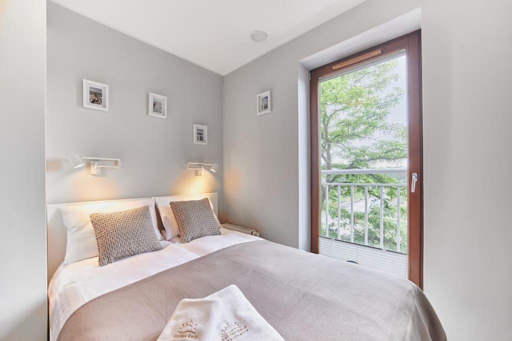 Golden Hour Apartments- Platan 16 ชวีโนวิชแจ ภายนอก รูปภาพ