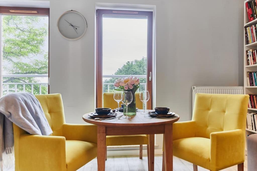 Golden Hour Apartments- Platan 16 ชวีโนวิชแจ ภายนอก รูปภาพ